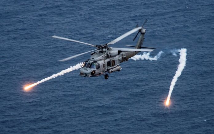 Helikopter Sea Hawk MH-60R Angkatan Laut AS dari "Blue Hawks" Helicopter Maritime Strike Squadron 78. Foto: Angkatan Laut AS via Reuters.