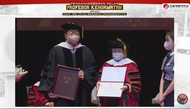 Megawati Terima Gelar Profesor Kehormatan dari Seoul Institute of Arts