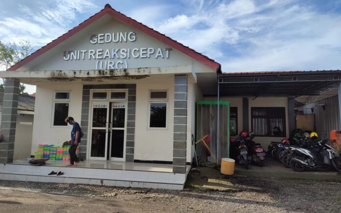 Nunggak Tagihan Puluhan Juta, Saluran Air Gedung URC Dinas PUTR Gresik Disegel