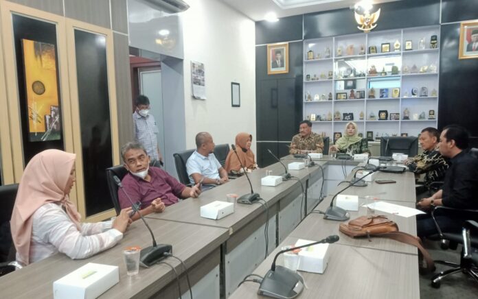 Sidang Perdana Pernikahan Nyeleneh, BK DPRD Gresik Dalami Aduan