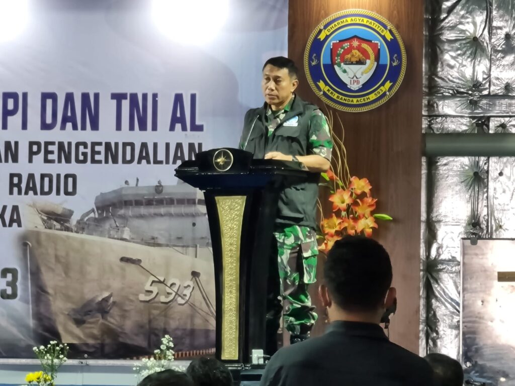 Kepala Dinas Komunikasi dan Elektronik TNI AL, Laksamana Pertama Joko Edi