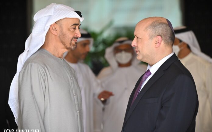 Perdana Menteri Israel Nafali Bennet dan Presiden UEA Sheikh Mohamed bin Zayed Al Nahyan. Foto: Twitter Naftalli Bennet.