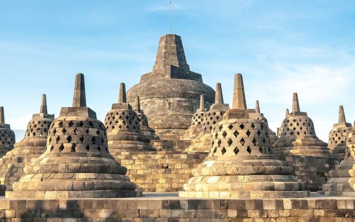 Kenaikan Tarif Tiket Candi Borobudur Ditunda