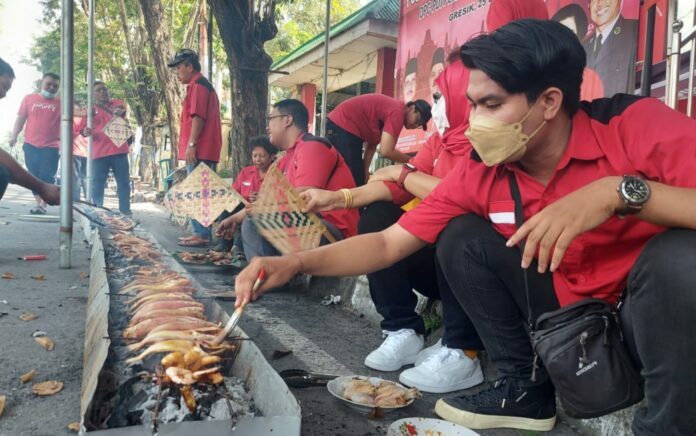 Meski Banyak Desakan, Jokowi Tegaskan Pilkada Tetap Sesuai Jadwal