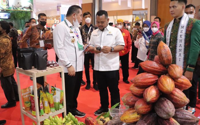 Gresik Pamerkan Produk UMKM Unggulan di Apkasi Expo Otonomi 2022