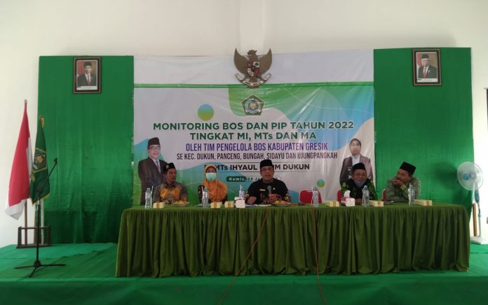 Monev Dana BOS, Kemenag Gresik Tekan Mutu Madrasah