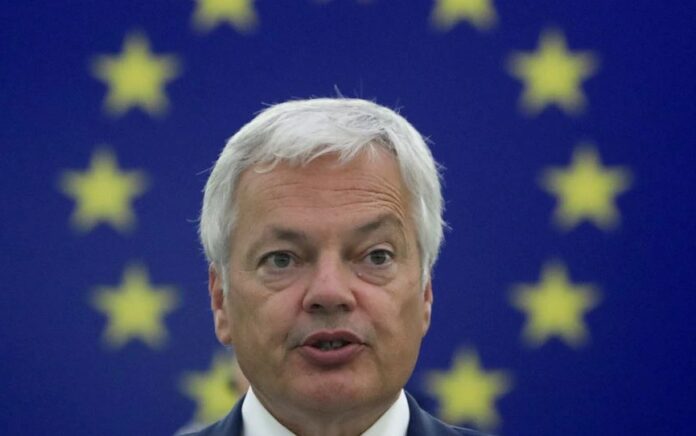 Komisaris Kehakiman Eropa Didier Reynders berpidato di sesi pleno Parlemen Eropa di Strasbourg, Prancis 15 September 2021. Foto: Reuters.