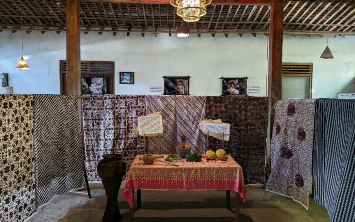 Melestarikan Tradisi Melalui Pameran Mitoni di Dusun Kerug Batur Desa Majaksingi, Borobudur