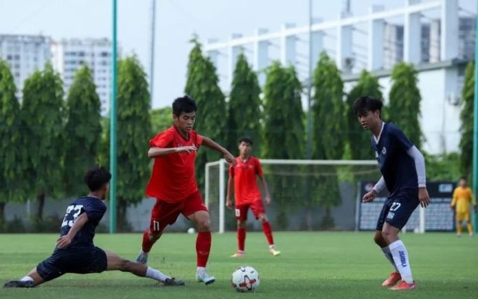Didik Mentalitas Pemain, Pelatih Timnas Indonesia U-16 Berlakukan Denda Bagi Pemain yang Tidak Sholat Berjamaah (istimewa)