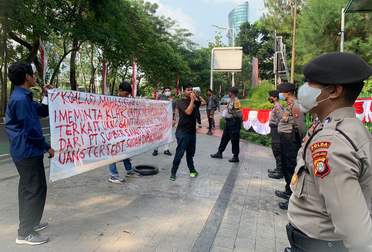 Mahasiswa Riau Desak KLHK Transparansi soal Putusan PN Jakpus yang Adili PT SSS Bayar Ganti Rugi Sebesar Rp160,5 Miliar