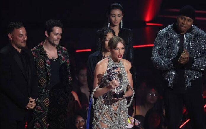 Menangkan Penghargaan Video Musik MTV, Taylor Swift Umumkan Album Baru