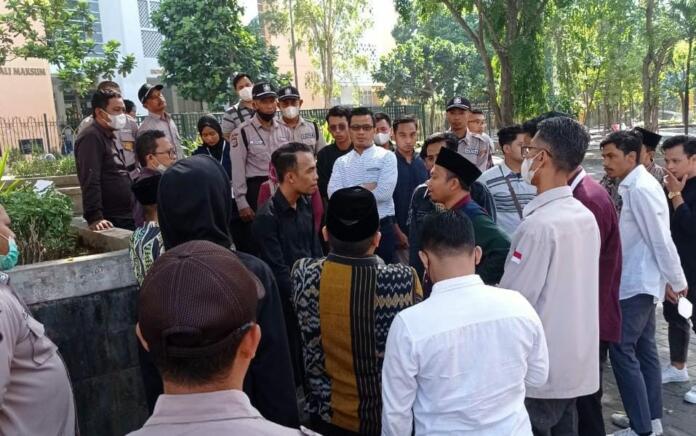 Mengaku Hasil Istikharah, Al Makin Bubarkan PBAK UIN SUKA