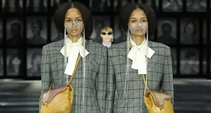 Gucci Beri Kejutan Show Bertema Kembar di Milan Fashion Week