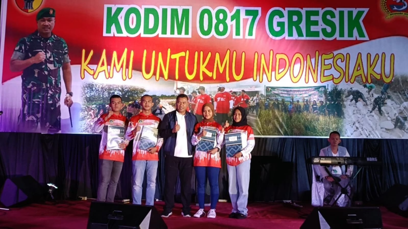 Malam Akrab Purna Paskibraka, Dandim 0817 Gresik Sematkan Penghargaan