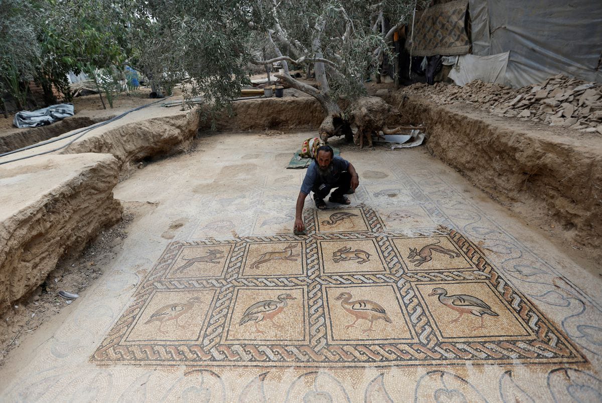 Petani Gaza Gali Mosaik Era Bizantium Berusia 1500 Tahun