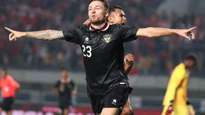Marc Klok saat sukses cetak gol perdana Timnas Indonesia