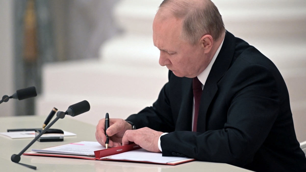 Putin Tandatangani Dekrit Pengakuan untuk Zaporozhye dan Kherson sebagai Wilayah Independen