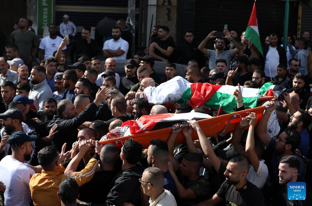 Ribuan Pelayat Hadiri Pemakaman 2 Orang Palestina yang Dibunuh Tentara Israel