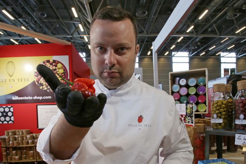 Unik, Seorang Chef di Prancis Kombinasikan Cokelat dengan Cabai Terpedas di Dunia