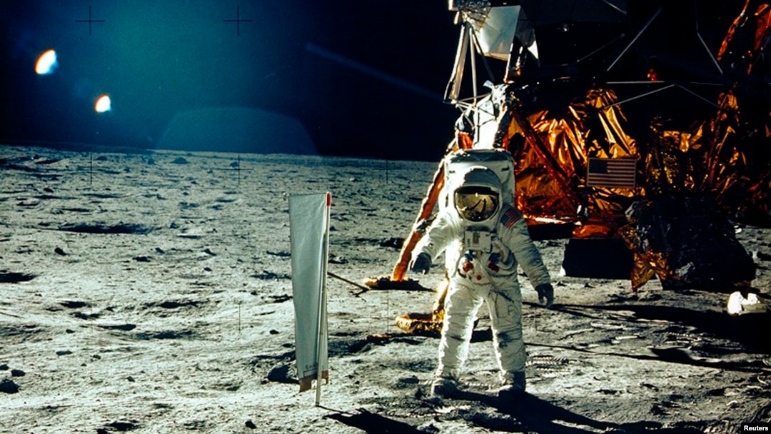 Tahun 2030 Kosmonot Rusia akan Mendarat di Permukaan Bulan