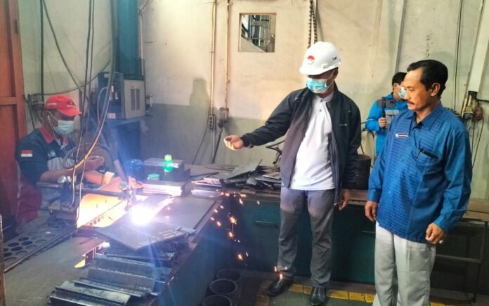 Kunjungi Kampuh Welding, Smekmu Gresik Selaraskan Kurikulum Berbasis Industri