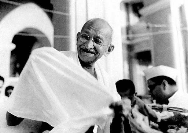 Narendra Modi Pimpin Upacara Peringatan Kelahiran Mahatma Gandhi ke-153