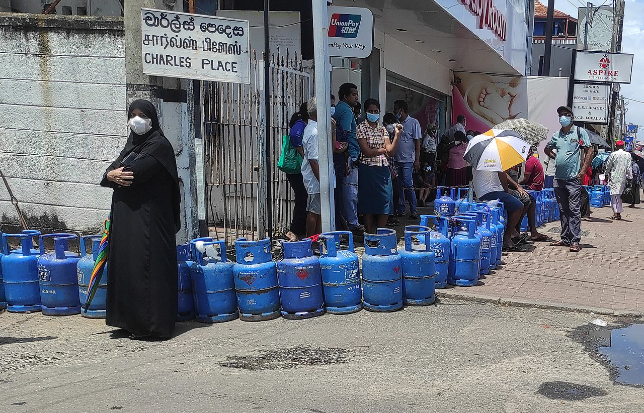 Di Tengah Krisis Ekonomi, Sri Lanka Menjadi Penyumbang 79% Total Impor Minyak Mentah Rusia