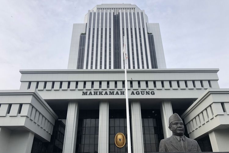 KPK Geledah Ruang Kerja Hakim Agung dan Sekretaris MA, Sejumlah Dokumen Diamankan
