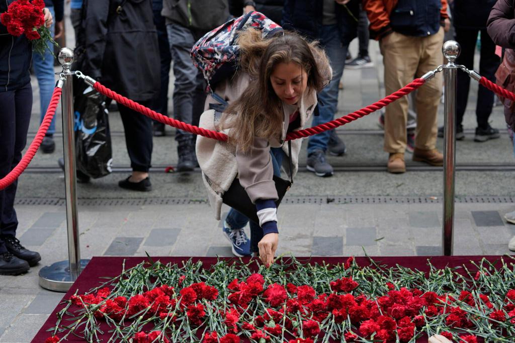 Pemerintah Turki Tahan 50 Tersangka Serangan Bom Mematikan di Istanbul