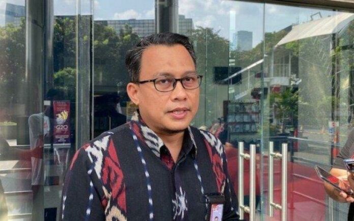 KPK Geledah Money Changer di Surabaya Terkait Kasus Suap Dana Hibah Jatim
