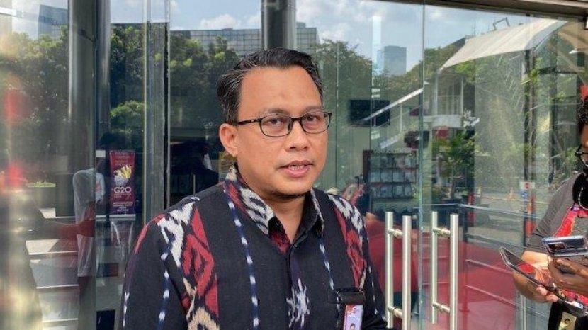 KPK Geledah Money Changer di Surabaya Terkait Kasus Suap Dana Hibah Jatim