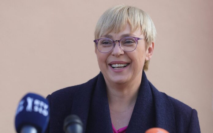Natasa Pirc Musar Terpilih Sebagai Presiden Wanita Pertama Slovenia