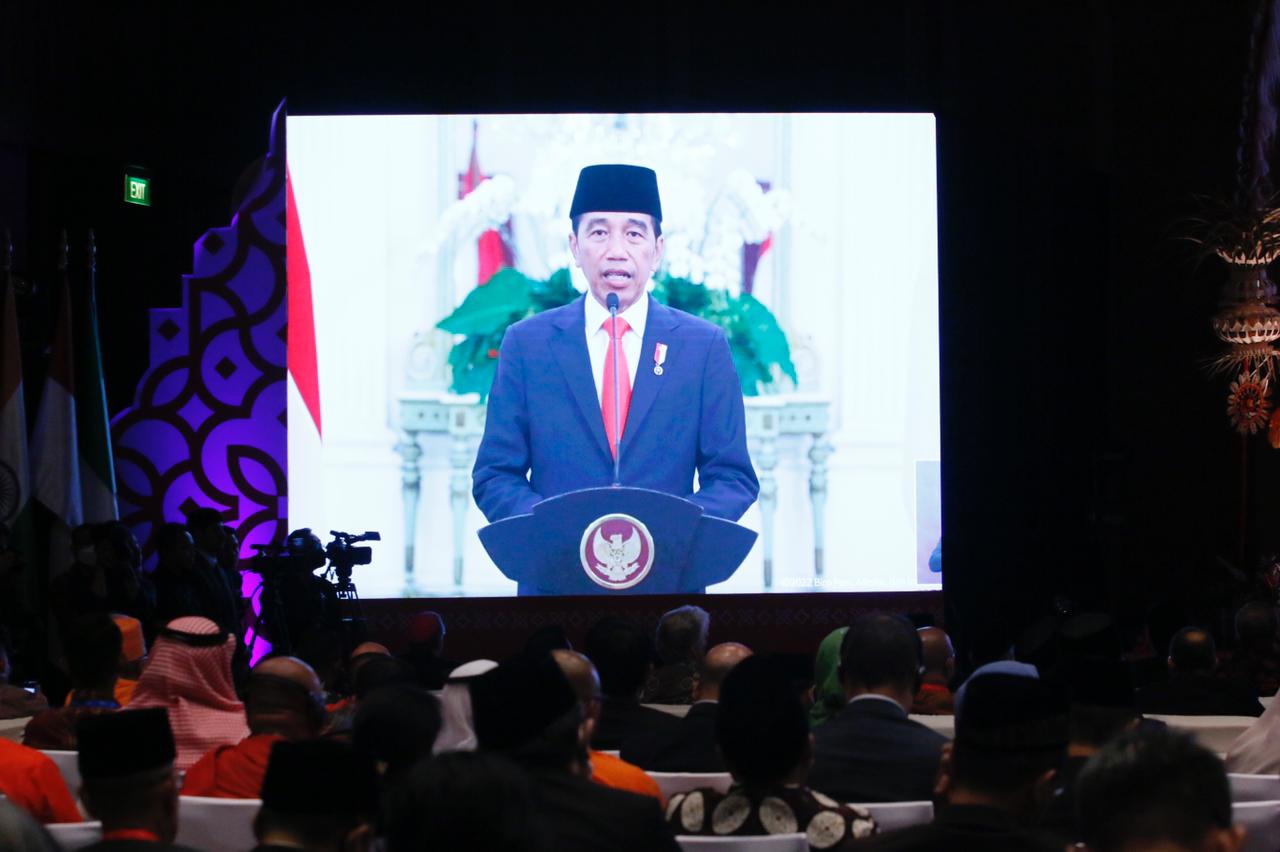 Buka Forum R20, Jokowi: Tokoh Agama yang Berbeda Jadi Bagian Penting Persatuan Indonesia