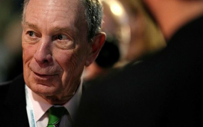 Michael Bloomberg Meminta Maaf Atas Pidato Boris Johnson yang Mengkritik China