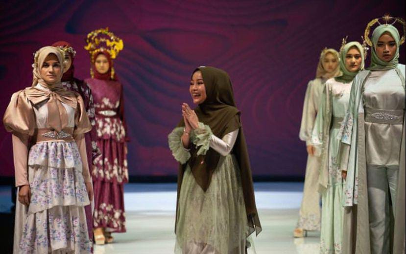 Mode Muslim Asal Kebumen Ini Mampu Bersaing di Industri Fashion Indonesia Hingga Dunia