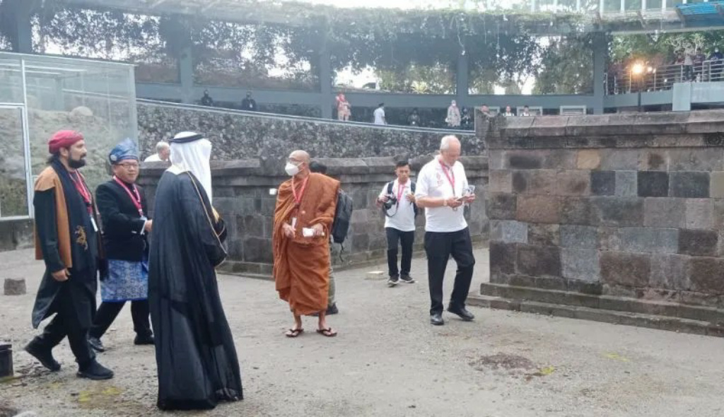 Peserta R20 Kunjungi Situs Candi Kimpulan di Yogyakarta