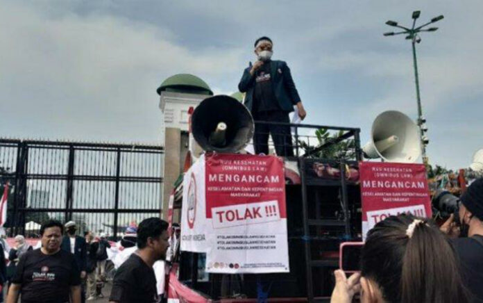 Organisasi Profesi Tolak RUU Kesehatan: Ada Upaya Kapitalisasi