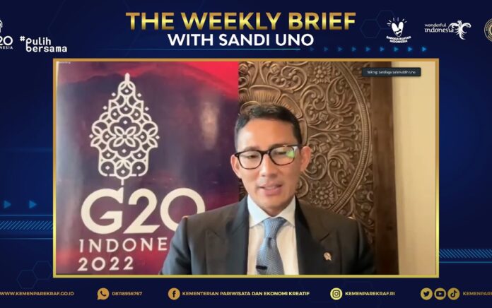 The Weekly Brief with Sandi Uno. Foto: Kemenparekraf.