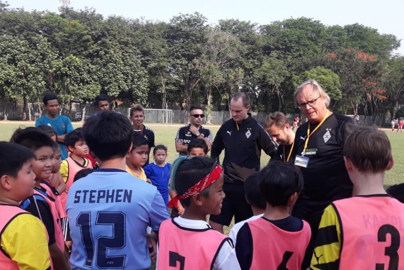 Klub Bundesliga Bakal Buka Akademi Sepak Bola di Jakarta