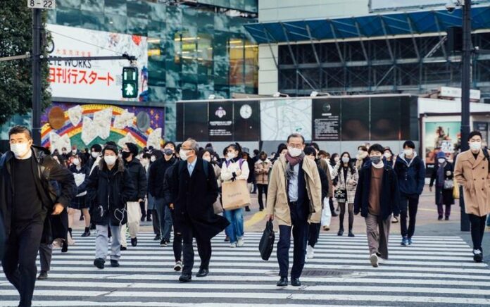 Jepang Susun Kebijakan Hadapi Potensi Gelombang Kedelapan Infeksi COVID-19