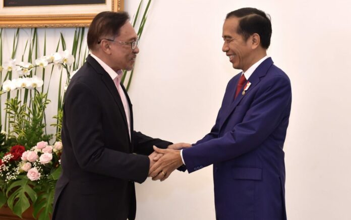 Terpilih Jadi PM Malaysia, Presiden Jokowi Beri Ucapan Selamat pada Anwar Ibrahim