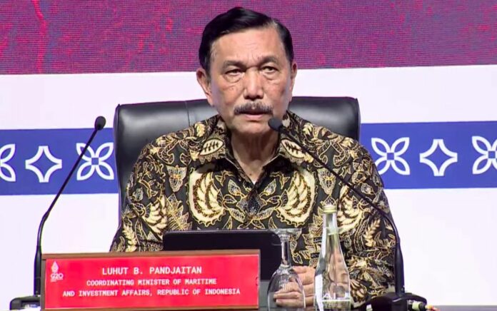 Luhut Sebut Pemerintah Akan Subsidi Pembelian Kendaraan Listrik Tahun Depan