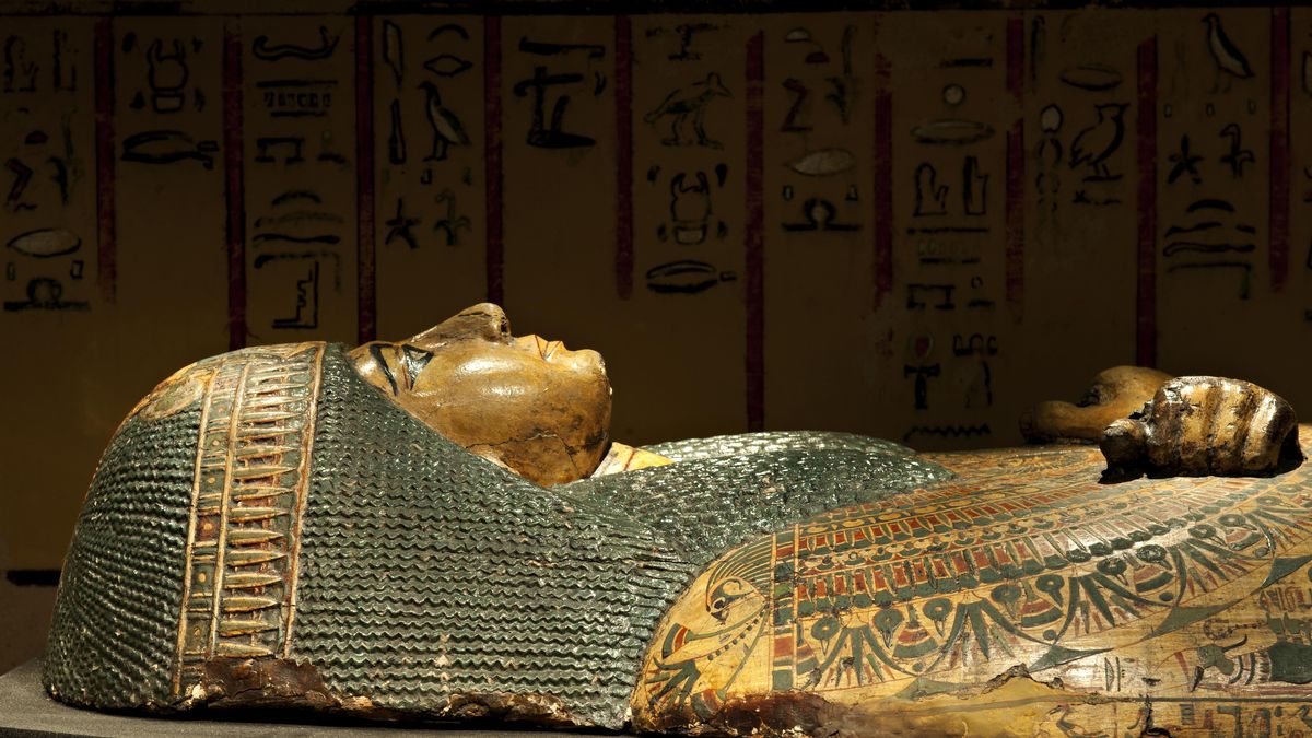 Ilmuwan Berhasil Merekonstruksi Ulang Wajah Tampan Firaun Paling Tersohor Ramses II