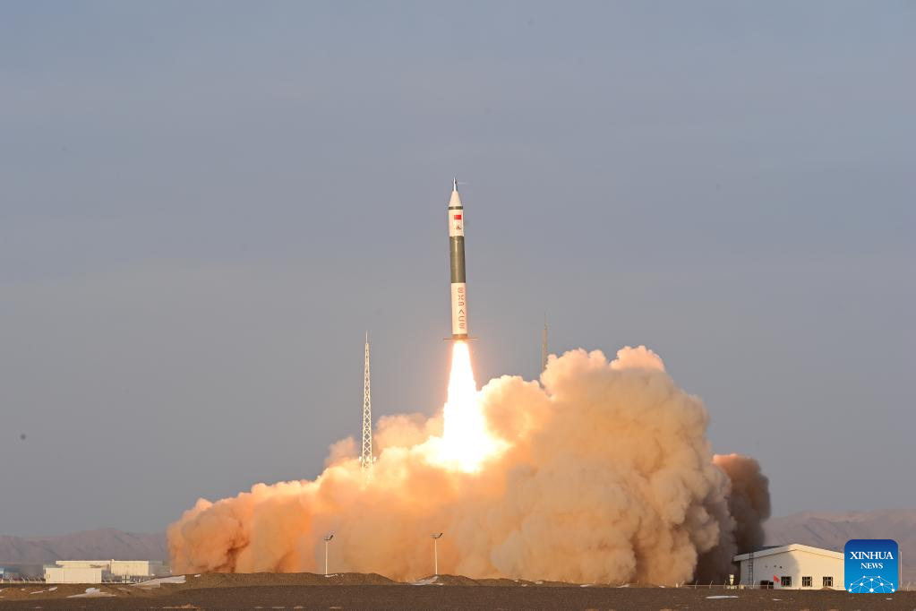 China Berhasil Luncurkan Uji Coba Satelit ke Luar Angkasa