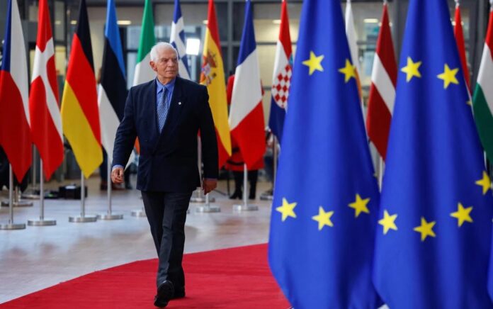 Kepala Kebijakan Luar Negeri Uni Eropa Josep Borrell menghadiri KTT para pemimpin Uni Eropa di Brussels, Belgia 20 Oktober 2022. Foto: Reuters/Piroschka van de Wouw.