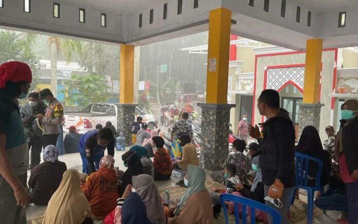 Erupsi Semeru, Bupati Lumajang: Beberapa Titik Lokasi Pengungsian Sudah Disiapkan