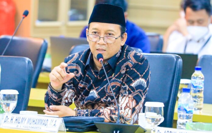 Ribut Soal KUHP, Senator Indonesia: Banyak Pasal kok Cuma Kumpul Kebo yang Diperhatikan?