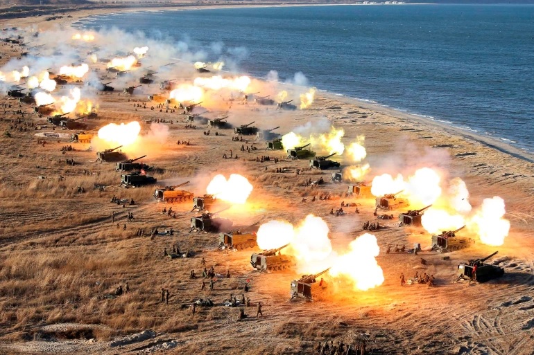 Latihan oleh unit artileri Tentara Rakyat Korea Utara. Foto: KCNA via Reuters.