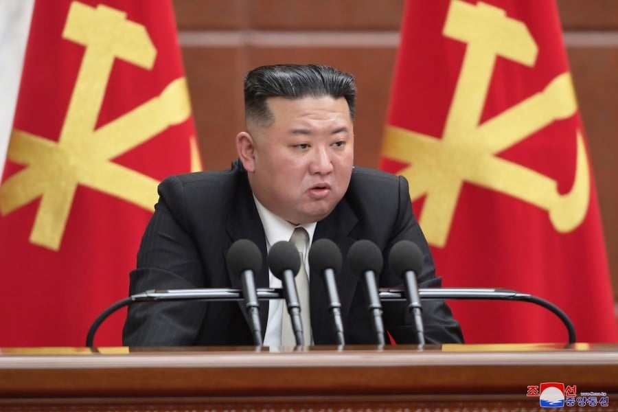 Kim Jong Un dalam pertemuan Partai Buruh. Foto: KCNA.
