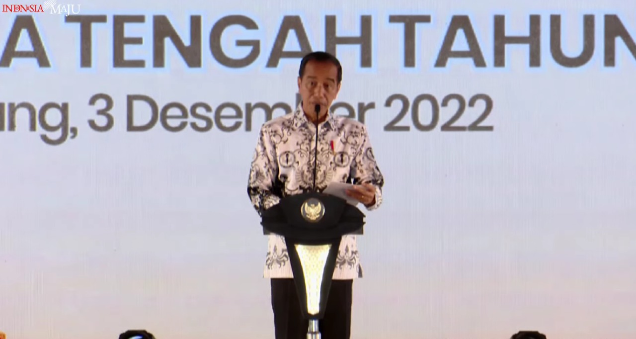 Presiden Jokowi Minta Guru Pastikan Anak Didik Kuasai Iptek